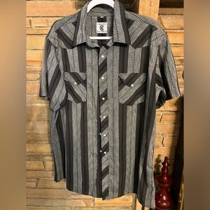 Vintage Corral West Ranchwear Western Shirt Size XL Striped Pearl‎ Snap